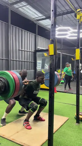 #visibilité #viral #221🇸🇳 #weigthlifting 🤣🤣li yalla bakhna maniko kay assister 🤣wayé dé khaw touti mou raylouma mo takh bolléni woute assistance nako mate 🤣🤣