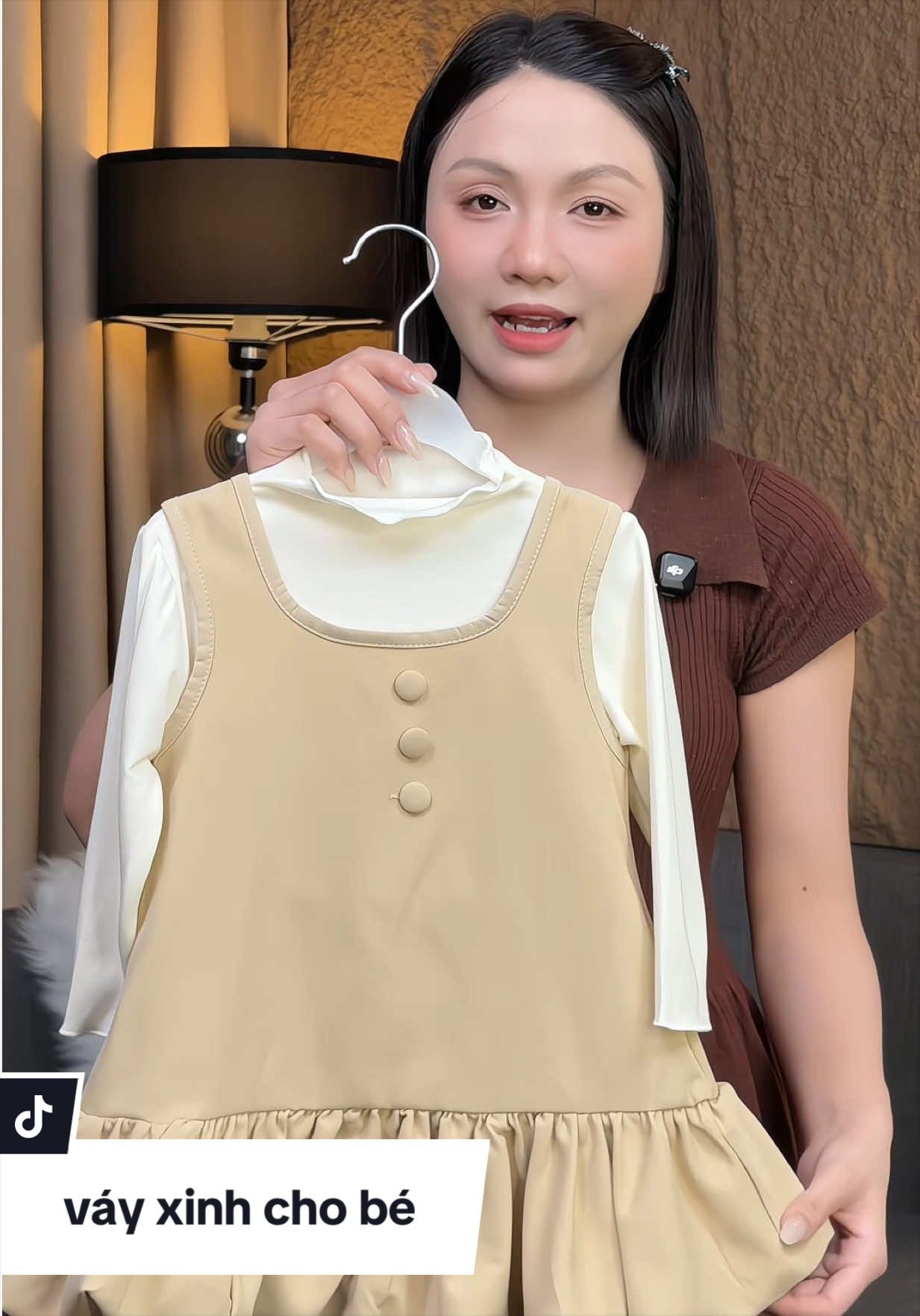SET VÁY 2 Món váy bí kaki tặng kèm 2 món bé mặc xinh xắn dễ thương chất liệu mềm mại #megiangcogu #vayxinhchobe #quanaotreem #vayxinhbegai #vaykakibegai 