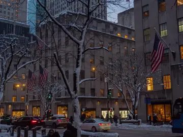 Yearning for Christmas in nyc #fypp #christmas #winter #nyc #xyzcba 