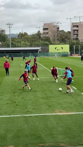 Setting the tone for tomorrow. #fcbarcelona #barçaontiktok #ElClasico 