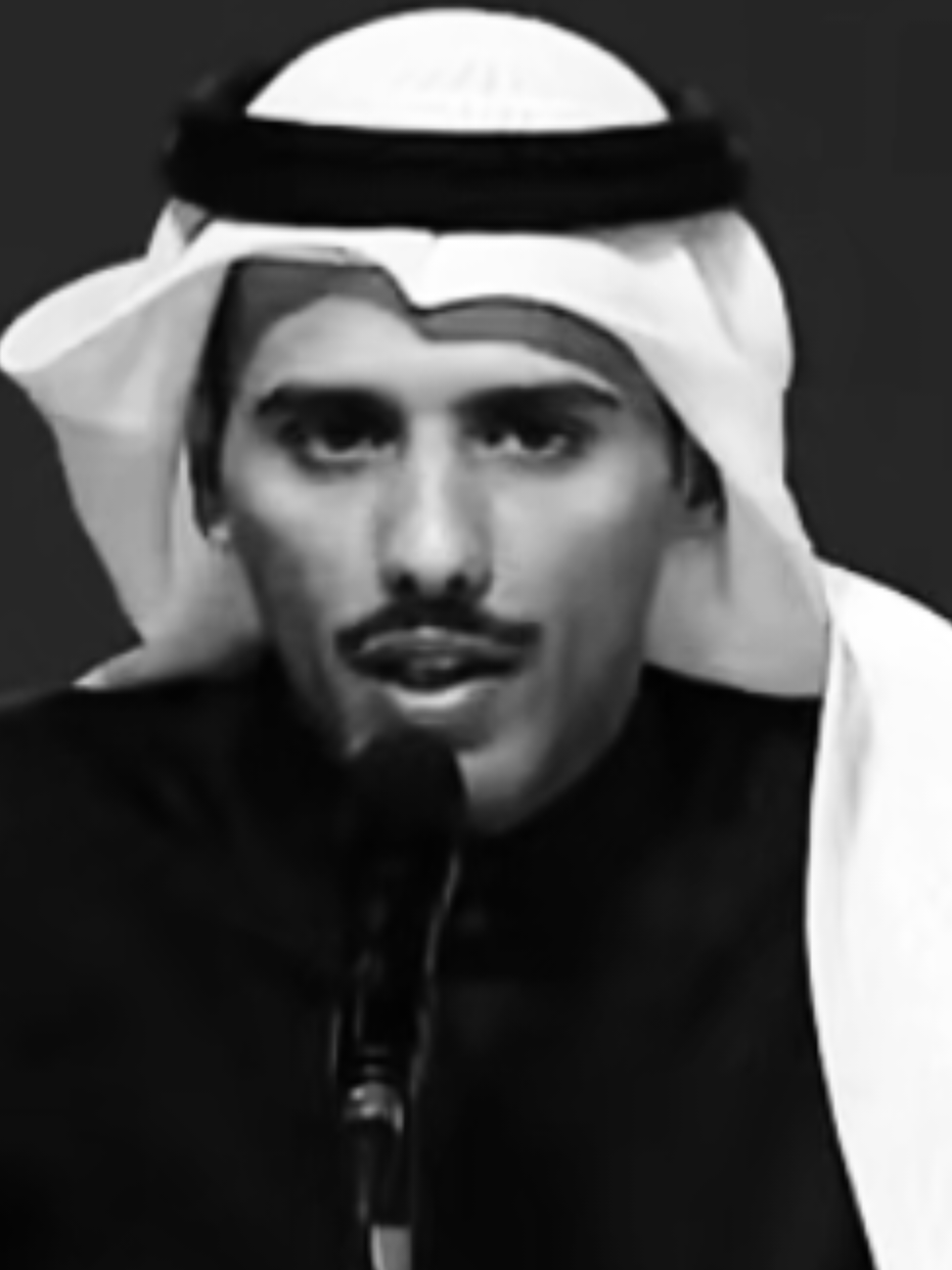 يعد برج المملكة واحدًا من أبرز المعالم المعمارية في الرياض، ورمزا حديثا يعكس تطور المملكة العربية السعودية ونهضتها العمرانية. منذ افتتاحه، أصبح البرج وجهة رئيسية للسكان والزوار، ليس فقط لارتفاعه المميز، بل أيضًا لما يقدمه من مرافق متنوعة وتجربة فريدة. تم افتتاح برج المملكة عام 2002، ويعد مشروع برج المملكة واحدًا من أبرز المعالم المعمارية في الرياض، ورمزا حديثا يعكس تطور المملكة العربية السعودية ونهضتها العمرانية. منذ افتتاحه، أصبح البرج وجهة رئيسية للسكان والزوار، ليس فقط لارتفاعه المميز، بل أيضًا لما يقدمه من مرافق متنوعة وتجربة فريدة. #foryou #fyp #حامد_زيد 