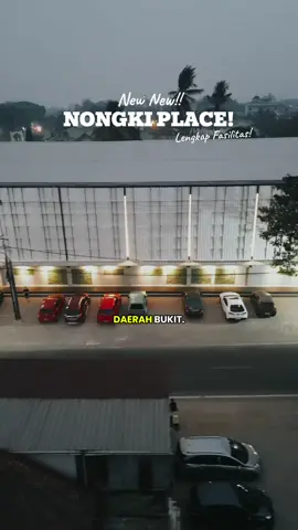 Tempat padel terbaru daerah kambang iwak ya, disini ada 3 court padel - mahjong - cafe coffee dan parkiran luas ya! Namanya cotta padel!. . #palembang#kuliner#kulinerpalembang#fyp#padel