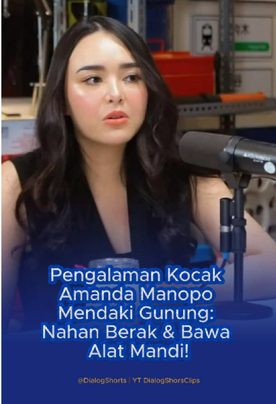 Pengalaman Kocak Amanda Manopo Mendaki Gunung: Nahan Berak & Bawa Alat Mandi! 😭⛰️Bawa perlengkapan komplit dari skincare, baju tidur, sampai alat mandi 15 kg, eh pas di atas gunung malah gak bisa mandi sama sekali dan tersiksa nahan berak 3 hari! Siapa yang punya pengalaman pendakian konyol kayak gini juga? 🫣🤣    Source YT: Tuah Kreasi - Kejar Setoran #AmandaManopo #PrazTeguh #CeritaLucu #PendakiGunung #KisahPendakian