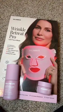 Light Therapy! @Solawave #ticktockshopblackfriday #bfcm #cybermonday #redlighttherapy #skincare 