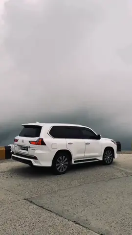 Luxes 570 lovers ✈️🖤🔥 #foryoupage #viral #Lexus #lovers #fyp 