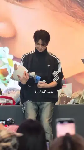 Mama Evan #EVAN #heeseung #gliddy 