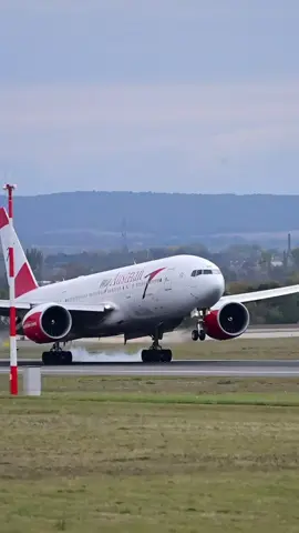 ✈️Ein Herzenswunsch aus unserer Community, den wir heute erfüllen durften! 🫶🏻Der Flug OS22 von Malé nach Wien 🇲🇻🇦🇹 