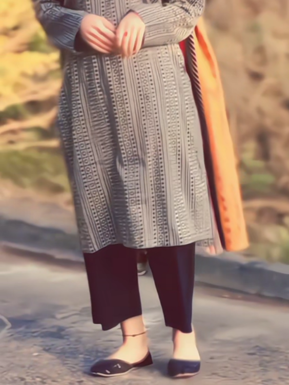 #new_trending_video_viral_tiktok #fypシ゚viral🖤tiktok #foryourpage❤❤ #foryourpagetiktok #new_trending_video_viral_tiktok  girl half face video 