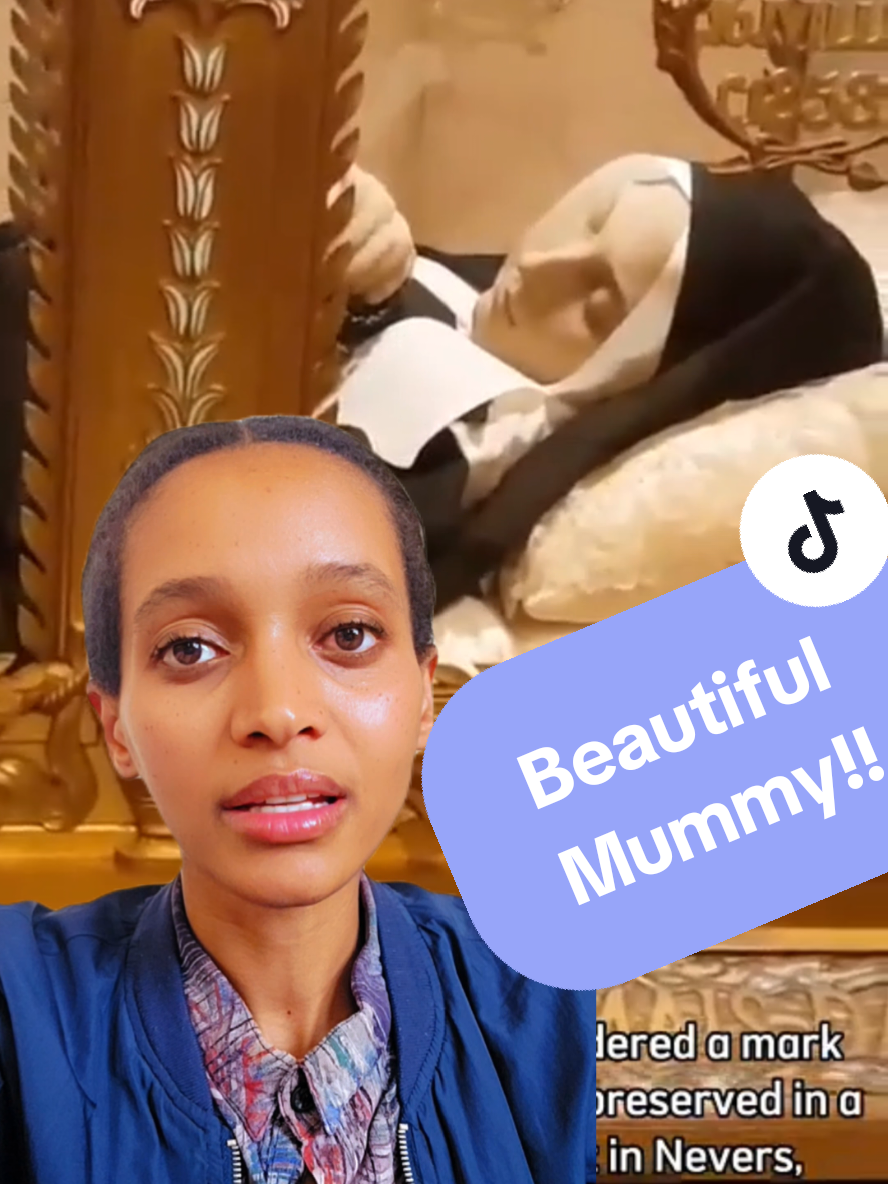 Beautiful Mummy!!