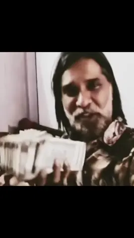 pESS MAA KI KADMO ME❤️🚩#creatorsearchinsights #foruyou #viralvideos 