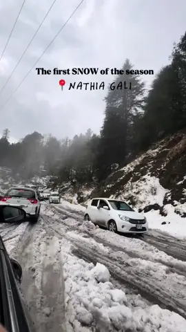 The First Snow Of The Season 24/10/2026 #nathiagali #beverlyhills #amazingview #luxurycottage #dungagali 
