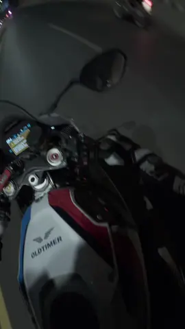 ☠️ سقط جسر الفيل #M1000rr #الرياض #BMW #winteriscoming 