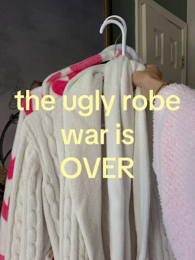#bathrobe #robe #pajamas #cozy #giftideasforher 