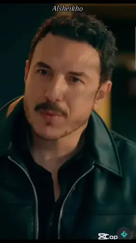 كل شيء جميل أراه هذه الأيام، لا يمر إلا ويترك في قلبي ملامحَكِ؛ وكأنك المقياس الوحيد للجمال في هذا الكون. لا تشبهين أحداً، ويليق بوجهك الفَرح وكم تناسبك الابتسامة.. ضحكة نادرة جداً، في عمق رقّتِها شجن حنون، وفي ملامحِها نبل يأسر الروح. فسبحان من غزل من الشجن في ضحكتِك كبرياءً، وزادَها أحمر الشفاه سحرا ، ليجعل من مبسمِك قصيدة غزل لكل من رآكِ.🦋❤️ وَمَبْسَمٍ كَالأُقْحُوَانِ مُضَرَّجٍ ... يَشْفِي النُّفُوسَ بِمَنْطِقٍ وَدَلَالِ🫰 #باسل_خياط #فضل_شاكر #عودة_الغائب #❤️‍ 