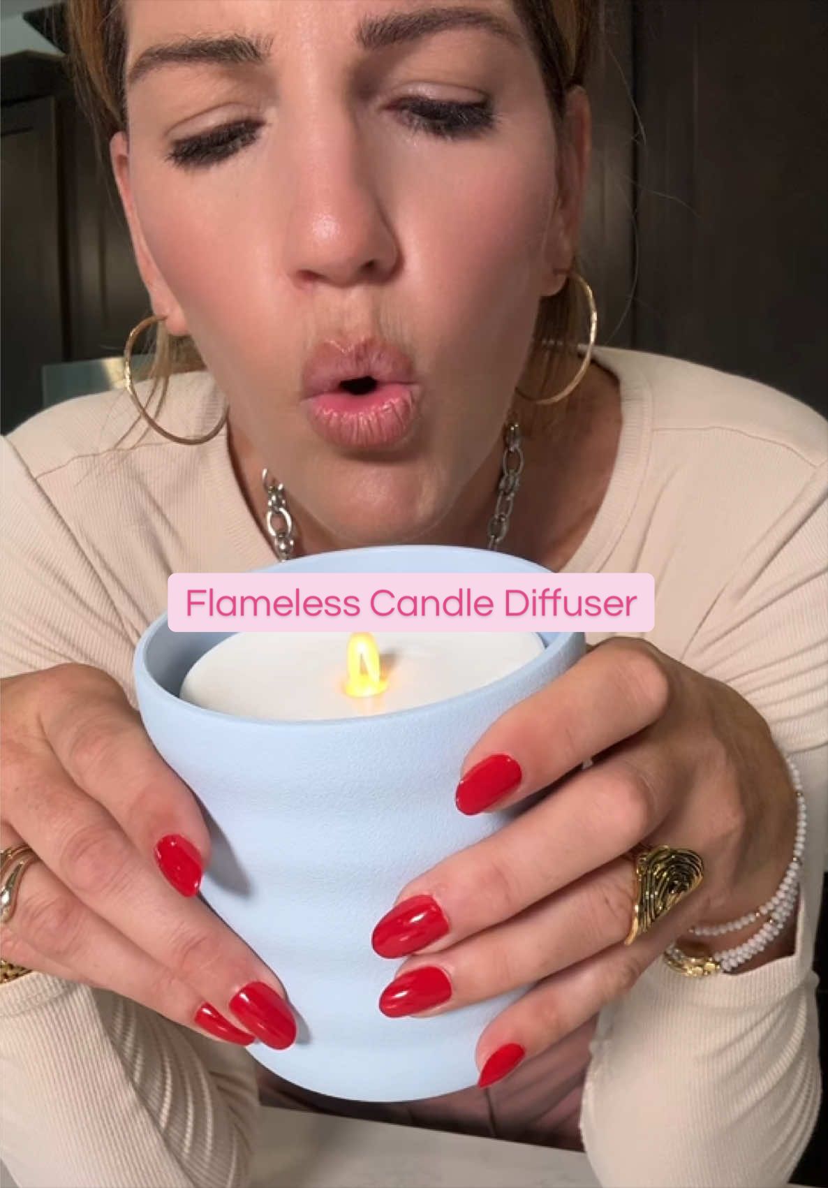 Flameless Candle Diffuser #candlediffuser #flamelesscandle #oildiffusers #tiktokshopfalldealsforyou #tiktokshopblackfriday 