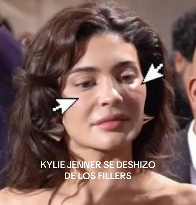 AD K2O de Kylie Jenner es una bebida de hidratación con electrolitos y ácido hialurónico que ayuda a mantener tu cuerpo hidratado desde adentro ✨💧 Su fórmula está diseñada para apoyar la hidratación de la piel, aportar un glow más saludable, ayudar a la recuperación diaria y complementar una rutina wellness y fitness. #tiktokshopstockup   #tiktokshopblackfriday  #TikTokShopCyberMonday #discoveryourgift #tiktokshopfalldealsforyou * Este video esta basado en la experiencia personal del creador * Los resultados pueden variar