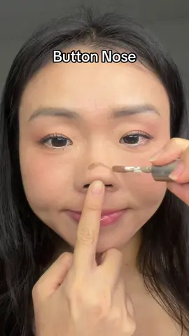 You HAVE to try this!!! 🔥👃 #makeuphacks #nosecontour #makeupbeginner 