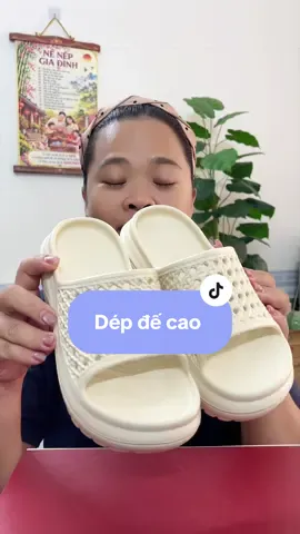 Dép đế cao  siêu êm #xuhuong #xuhuongtiktok #bacsansale #depnuthoitrang #depnuxinh 