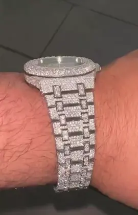 Let’s work! HALLOWEEN SALE 🎃 $475 Moissanite Watches BOGO FREE or FREE Cuban/Tennis Chain DM to Order #vvsdiamonds #gemstones #moissanite #halloween #sparkle 