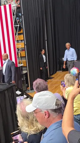 My last video made some people MAD. This one will make them madder 🫶 #daddy #obama #Michigan #Detroit #blue 