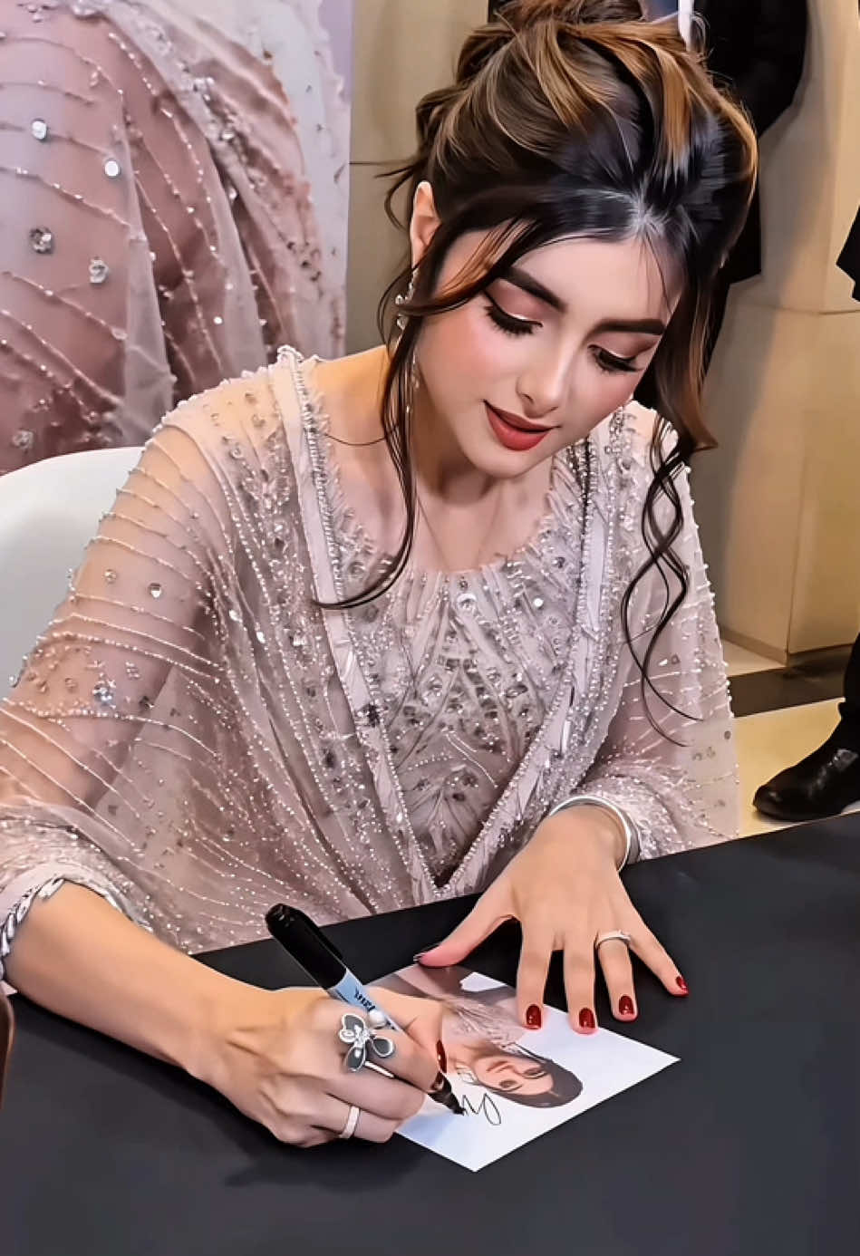 🔥✨Complete Tutorial for Viral Celebrity‑Signature Imitation AI Photo Trend🔥 ✨TikTok celebrity‑signature imitation filter template, extremely easy to use!🌇 😉It only takes two minutes to create your own celebrity‑signature imitation filter✅ ✅Step‑by‑step tutorial for the viral celebrity‑signature imitation AI effect, anyone can master it✅ ⭐You can easily create your own viral celebrity‑signature imitation filter materials⭐ 🔥مشہور شخصیت کے دستخط کی نقل بنانے والے AI فوٹو کا مکمل ٹیوٹوریل🔥 💥ٹک ٹاک کا مشہور شخصیت کے دستخط کی نقل والا فلٹر ٹیمپلیٹ، استعمال کرنا بہت آسان!💥 😱صرف دو منٹ میں آپ اپنا مشہور شخصیت کے دستخط کا نقل فلٹر بنا سکتے ہیں✅ ✅مشہور وائرل AI اثر کا مرحلہ وار سبق، ہر کوئی اسے سیکھ سکتا ہے✅ ⭐آپ آسانی سے اپنے وائرل مشہور شخصیت کے دستخط کے فلٹر کا مواد بنا سکتے ہیں⭐ 🔥ਮਸ਼ਹੂਰ ਸ਼ਖਸੀਅਤ ਦੇ ਦਸਤਖਤ ਦੀ ਨਕਲ ਵਾਲੀ AI ਫੋਟੋ ਦਾ ਪੂਰਾ ਟਿਊਟੋਰੀਅਲ🔥 💥ਟਿਕਟੋਕ ਮਸ਼ਹੂਰ ਸ਼ਖਸੀਅਤ ਦੇ ਦਸਤਖਤ ਨਕਲ ਫਿਲਟਰ ਟੈਂਪਲੇਟ, ਵਰਤਣਾ ਬਹੁਤ ਸੌਖਾ!💥 😱ਸਿਰਫ ਦੋ ਮਿੰਟ ਵਿੱਚ ਤੁਸੀਂ ਆਪਣਾ ਮਸ਼ਹੂਰ ਸ਼ਖਸੀਅਤ ਦਸਤਖਤ ਨਕਲ ਫਿਲਟਰ ਬਣਾ ਸਕਦੇ ਹੋ✅ ✅ਵਾਇਰਲ AI ਇਫੈਕਟ ਦਾ ਕਦਮ‑ਦਰ‑ਕਦਮ ਸਿਖਲਾਈ, ਕੋਈ ਵੀ ਸਿੱਖ ਸਕਦਾ ਹੈ✅ ⭐ਤੁਸੀਂ ਆਸਾਨੀ ਨਾਲ ਆਪਣਾ ਵਾਇਰਲ ਮਸ਼ਹੂਰ ਸ਼ਖਸੀਅਤ ਦਸਤਖਤ ਫਿਲਟਰ ਸਮੱਗਰੀ ਬਣਾ ਸਕਦੇ ਹੋ⭐ 🔥البرنامج التعليمي الكامل لاتجاه الصور الاصطناعية لتقليد توقيع المشاهير الرائج🔥 💥قالب مرشح تقليد توقيع المشاهير على تيك توك، سهل للغاية في الاستخدام!💥 😱يستغرق دقيقتان فقط لإنشاء مرشح تقليد توقيع المشاهير الخاص بك✅ ✅شرح خطوة بخطوة لتأثير الذكاء الاصطناعي الرائج لتقليد توقيع المشاهير، يمكن لأي شخص تعلمه✅ ⭐يمكنك بسهولة إنشاء مواد مرشح تقليد توقيع المشاهير الرائج الخاصة بك⭐ 🔥भाइरल सेलिब्रिटी हस्ताक्षर नक्कल AI फोटो प्रवृत्तिको पूर्ण ट्यूटोरियल🔥 💥TikTok सेलिब्रिटी हस्ताक्षर नक्कल फिल्टर टेम्प्लेट, प्रयोग गर्न एकदमै सजिलो!💥 😱केवल दुई मिनटमा आफ्नै सेलिब्रिटी हस्ताक्षर नक्कल फिल्टर बनाउन सक्नुहुन्छ✅ ✅भाइरल सेलिब्रिटी हस्ताक्षर नक्कल AI इफेक्टको चरणबद्ध ट्यूटोरियल, जो कोहि पनि सिक्न सक्छ✅ ⭐तपाईं सजिलैसँग आफ्नै भाइरल सेलिब्रिटी हस्ताक्षर नक्कल फिल्टर सामग्री बनाउन सक्नुहुन्छ⭐ #capcut #capcutpioneer#Geminiai  