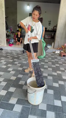 Chổi lau tự vắt thiết kế kiểu dạng san hô lau sạch lắm luôn ##choilautuvat##choilaunhathongminh##choilaunhatuvat##xuhuong##xuhuongtiktok