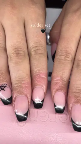 how is Halloween next week already 👻 #gelxnails #fypシ #nails #halloween #halloweencostume 