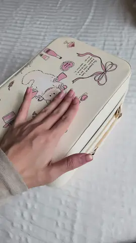 Cái cúc được mỹ phẩm này Cute lắm mấy bà ơi xinh nhờ