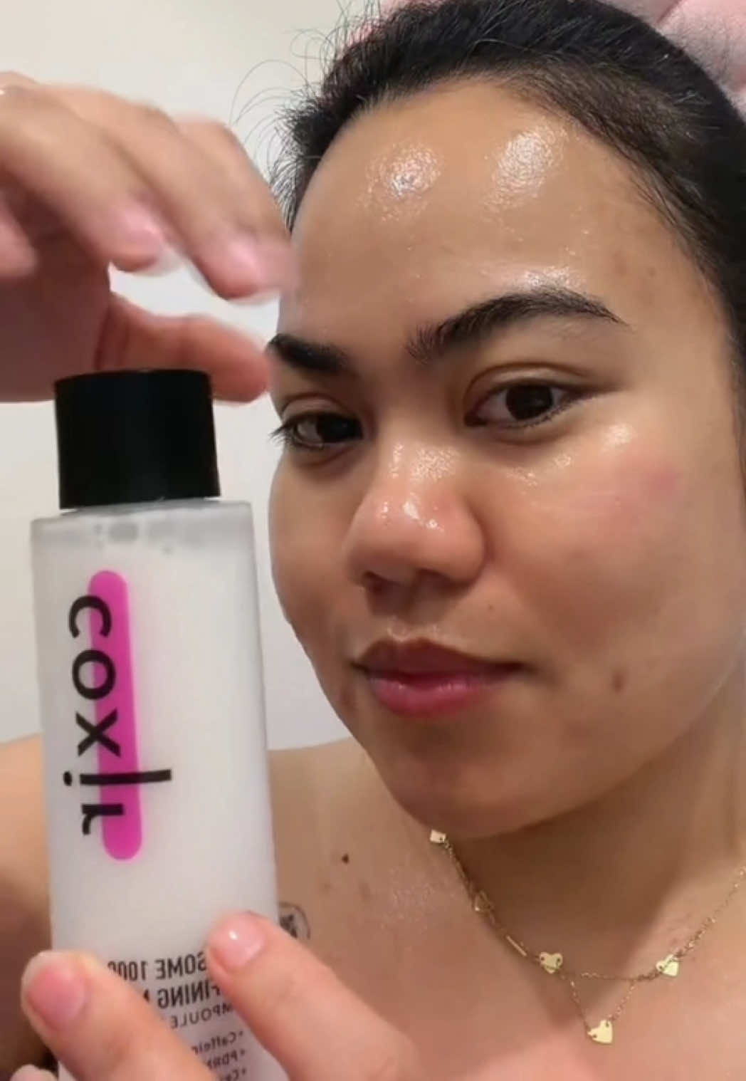 A milky toner moment in my skincare routine! 🤍 Trying the coxir EXOSOME 1000 REFINING MILK AMPOULE TONER as my skin-prep step for a fresh, hydrated-looking finish. @coxir  #KHYPEWAVE #coxir #koreanskincare #skincareroutine #milkytoner