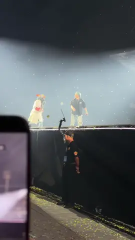 Đáng iu vô cùng =))  #gdragon #daesung #bigbang #concertbigbang #xuhuong 