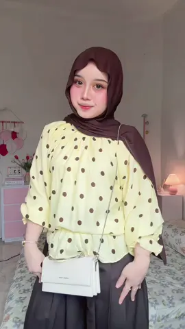 Kuning kuning polkadot💛