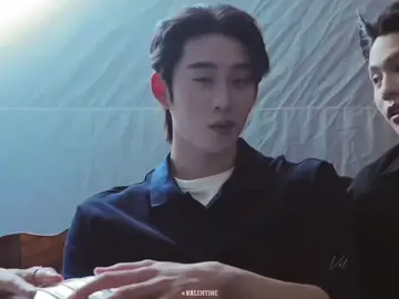 William and his neck problems 😳🫠 he is so into him…. 🧎🏻‍♀️🧎🏻‍♀️🧎🏻‍♀️ #WilliamEst #YouManiacSeries #williamjkp #est_rvp #foryoupage 