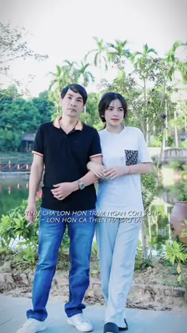 Bố gọi điện chỉ hỏi 2 câu rồi đưa máy cho mẹ. Nhưng bố là người bấm số ❤️