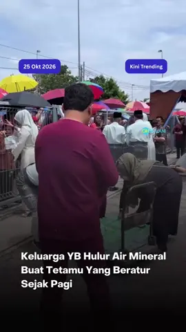 Terbaik keluarga YB !  Video : Orang Awam  P/s: Video ini bukan milik OhBulan! dan kredit telah diberikan kepada pemilik asal. Jika anda ingin kami menurunkan video tersebut, sila hantarkan DM kepada kami dengan segera. Terima kasih! #ohbulan #kinitrending 