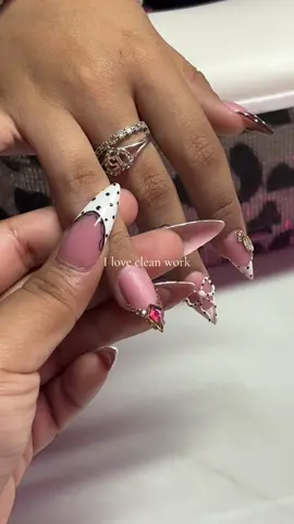 love😍#nailtech#foryoupage#bling 