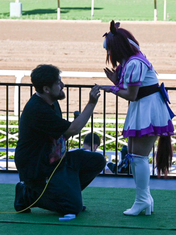 Congratulation🫡 #umamusume #umamusumeprettyderby #proposal #fyp #fypage  Special week cosplayer: @sweetserenity.cos 