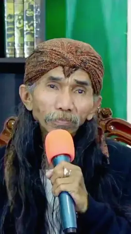 harus gaul dengan ilmu #CapCut #mamaghufron #uniqnusantara #template #bahasasuryani 