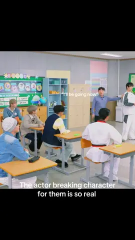 Needing to touch jongho before he left was so valid 😭😭 he was so cute for that #ateez #atiny #kpop #kpopfyp #fyp 