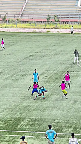 Garabka uGu Halista Badan Sanadkan Tartanka Degmoyinka.”🙆‍♂️🔥⚽️@aan dheelo lee jirto☝🏻❤️ #barxadasinaygosgos #foryoupage #football 