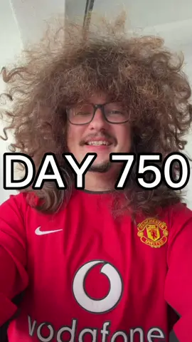 Day 750 of not cutting my hair until @Manchester United win 5 games in a row! 🙏 Current Streak - 0/5 Little Princess Trust Fundraiser in bio 💜 #manutd #mufc #hairgrowth #carrick