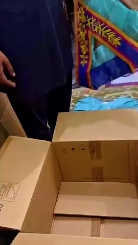 PRÉSENTATION DE LA FRATERNITÉ FRANC-MAÇONNERIE 🔷 Sous la direction de Maître Yves à Lubumbashi, République démocratique du Congo 🇨🇩 1. Qu'est-ce que la Franc-Maçonnerie ? La Franc-Maçonnerie est une fraternité qui met en avant des valeurs telles que la solidarité, le respect, la discipline, la sagesse et le développement personnel. Elle encourage ses membres à cultiver de bonnes relations, à s'entraider et à contribuer positivement à la société. 2. La fraternité sous la direction de Maître Yves Maître Yves propose une présentation de la fraternité aux personnes qui souhaitent en savoir davantage et découvrir ses principes, ses valeurs et ses conditions d'adhésion. Toute personne intéressée est invitée à se renseigner sur le fonctionnement de l'organisation, les responsables et les démarches officielles avant de prendre une décision. 3. Les frais de voyage et de déplacement ✈️ Pour les personnes qui habitent loin de Lubumbashi et qui souhaitent se déplacer afin de participer à une rencontre, il est important de prévoir un budget de voyage. Les frais éventuels peuvent comprendre : Le transport aller-retour ; Le logement, si nécessaire ; Les repas et les autres dépenses personnelles ; Les frais administratifs officiels, uniquement s'ils existent et sont clairement expliqués. Important : les frais de voyage ne constituent pas une garantie d'adhésion. Chaque personne doit connaître les coûts à l'avance, demander des justificatifs et vérifier les informations avant d'envoyer de l'argent. 4. Y a-t-il des sacrifices humains ? Non, aucun sacrifice humain ne doit être exigé. La présentation de cette fraternité ne repose sur aucune invitation à faire du mal à une personne, à pratiquer un sacrifice humain ou à mettre sa vie en danger. Personne ne doit être contraint de donner son sang, de blesser quelqu'un ou de commettre un acte dangereux pour devenir membre. 5. Conseils aux personnes intéressées Avant toute adhésion, prenez le temps de vous informer, de vérifier l'identité des responsables et de comprendre les règles de l'organisation. Ne versez jamais d'argent sous la menace, sous la pression ou en échange de promesses extraordinaires. CONCLUSION La fraternité doit être fondée sur le respect, la confiance, la solidarité et la liberté de chacun. Maître Yves — Lubumbashi, RDC 🇨🇩