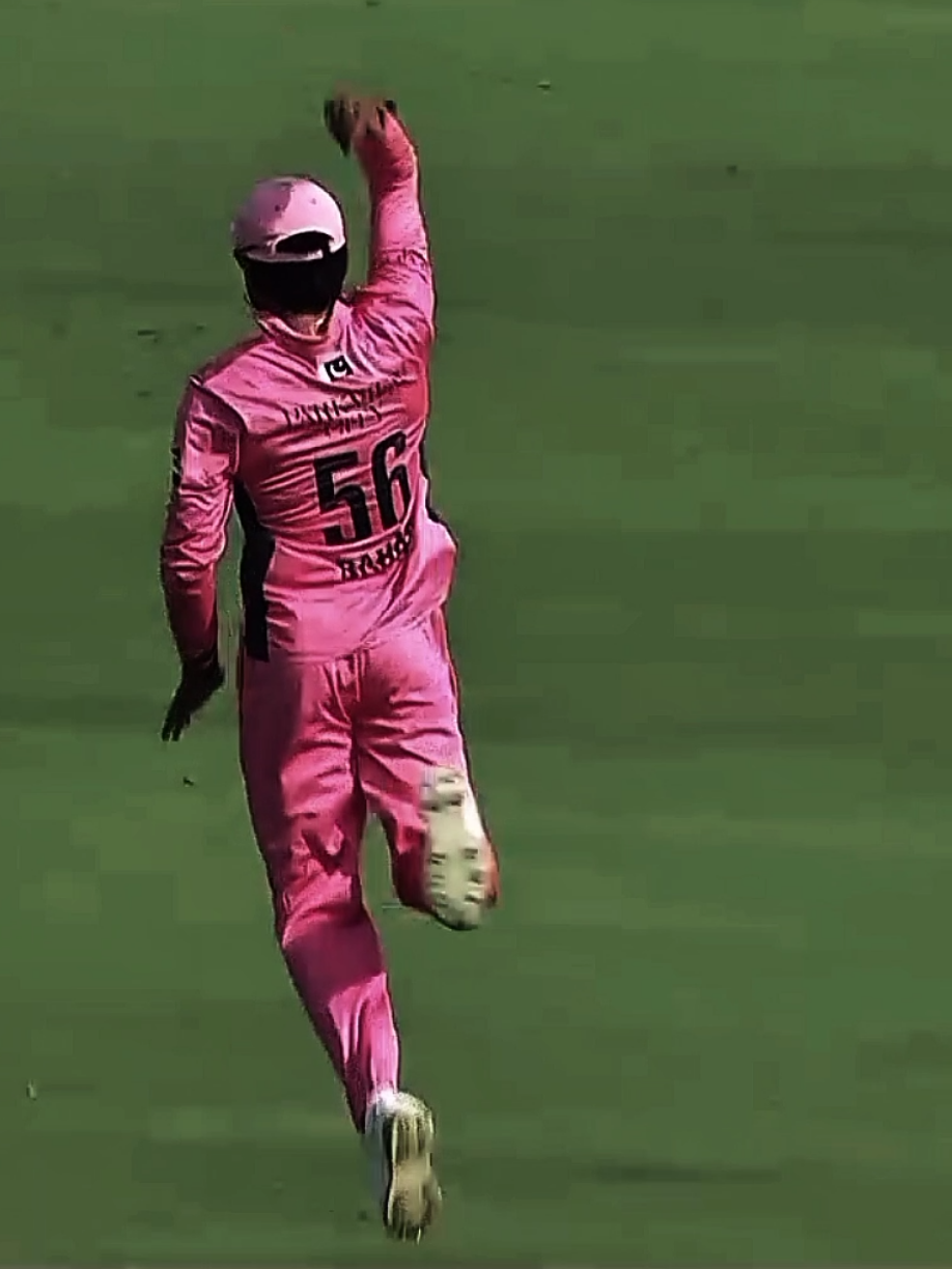 King Bobby Takes A Brilliant Catch... 🔥❤🎶#foryou #fyp #king #babarazam #kamixarsi 