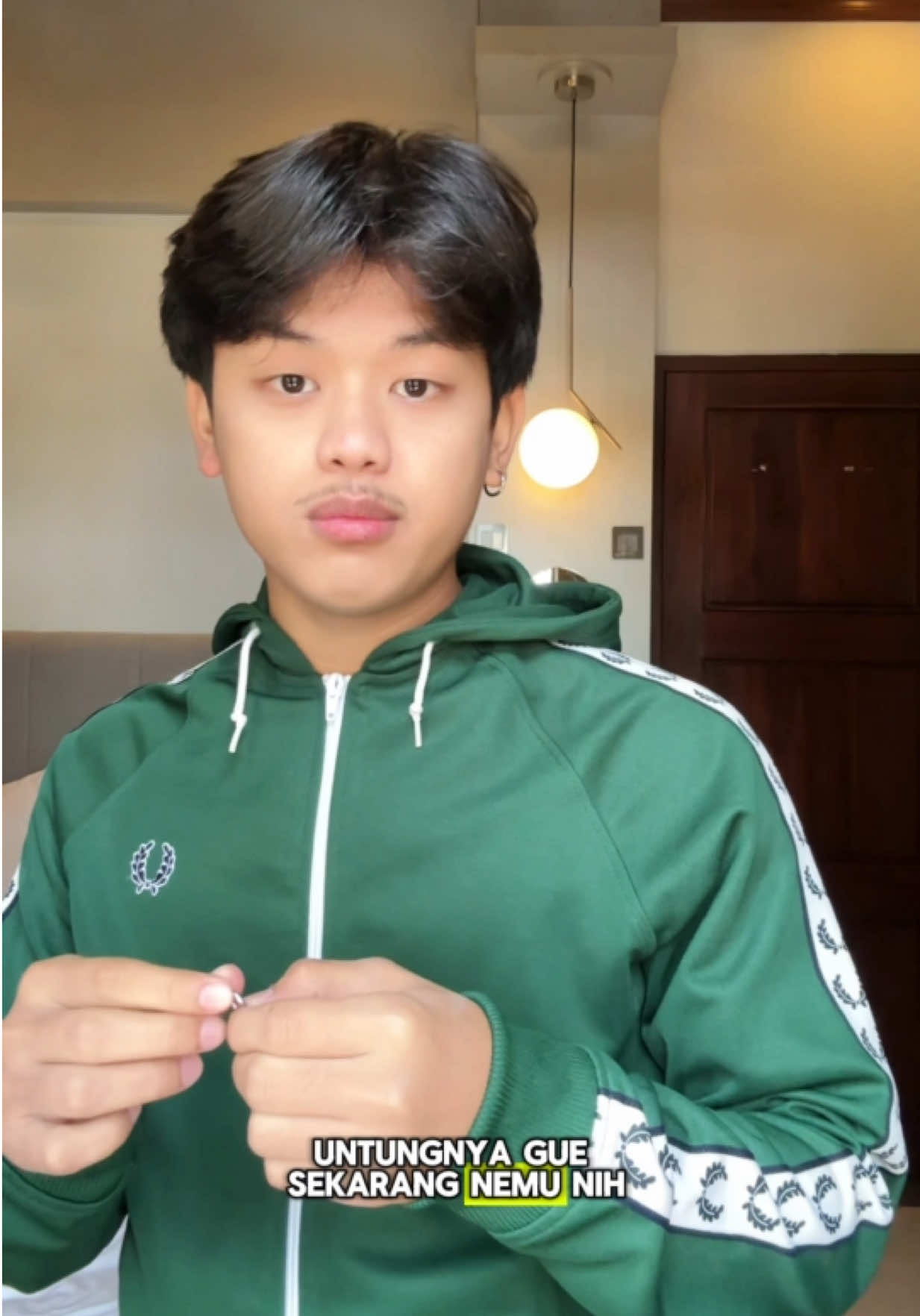 gosa gegayaan tindik asli cil, tar dicoret dari kk yg ada