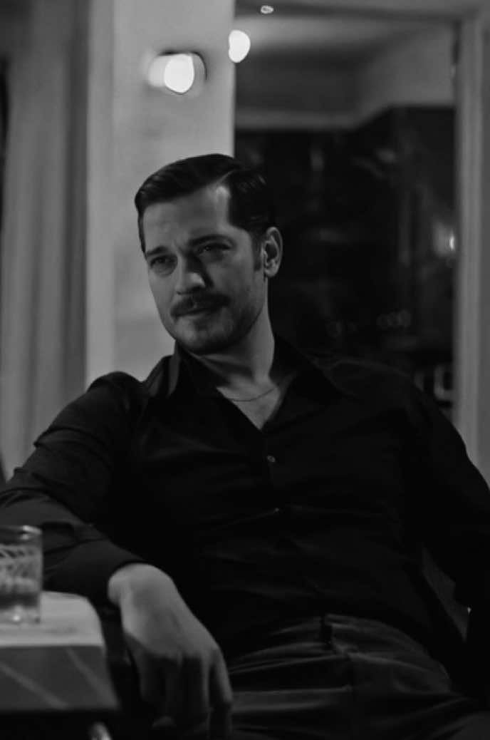 Ama benim gözüm sadece seni görüyor #turkishseries #blok3 #esrefrüya #demetozdemir #cagatayulusoy 