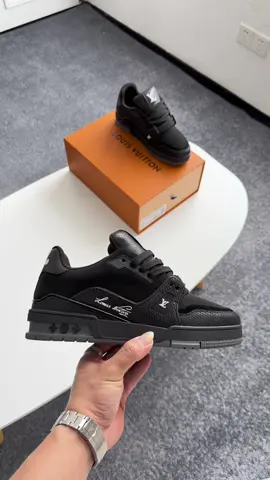 Black sneakers 🖤#luxurylifestyle #menfashion #fouryour #outfitinspo #sneakers 