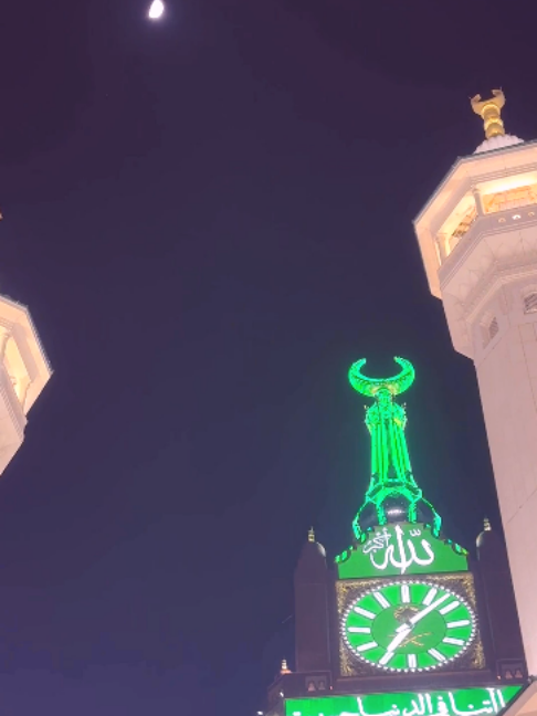 سنہری روشنی میں کعبہ دیکھا تو دل جھوم اٹھا ⭐❤️🥀🤲🙏🕌 #naatsharif #masjidnabawi #madina #madinasharif #makkah #islamic_video #fyp #foryou #foryoupage #viral #viralvideo