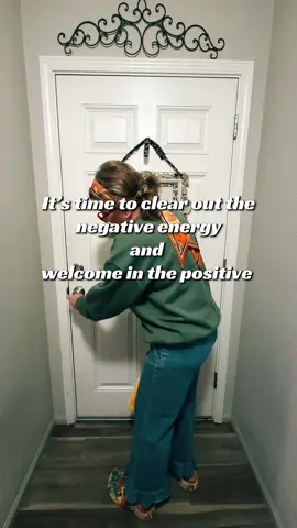 You can do this weekly monthly or whenever you want to change the energy in your home. Repeat around other doors and windows to really clear out the space for positive change #greensisterhood #hippiehealing #tiktokcreatorsearchinsightsincentive #tiktokcreators #energywork 