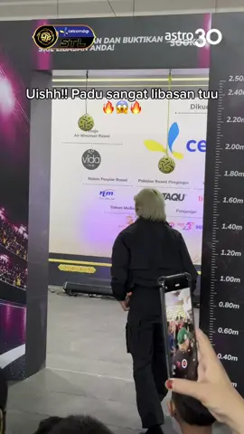 Ni Mierul Aiman ke atau Kuda ni?? Padu betul libasan nyaa. Fuhhh!🔥😱🔥 Jangan lupakan saksikan Siaran Langsung CelcomDigi STL 2026 di Astro X3!