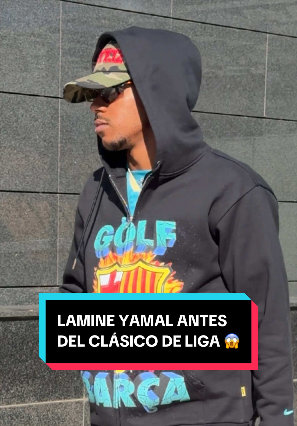 Lamine Yamal ya está concentrado en el hotel Gran Meliá - Torre Melina de Barcelona para descansar en las horas previas al Clásico de Liga entre FC Barcelona y Real Madrid. La estrella del Barça, que aspira a ganar su primer Balón de Oro en las próximas horas, ha sido aclamado el más aclamado por los culés. ¡Menudo flow! 😱 #DeportesEnTikTok #TikTokFootballAcademy #LamineYamal #FCBarcelona #ElClasico @Lamine Yamal @fcbarcelona @LALIGA 