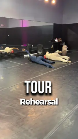 Y’all!!! I had my FIRST choreography rehearsal and it went AMAZING!!! 🎤💃🏾💜 Fun fact: I have stage fright AND social anxiety. So naturally I decided the best way to deal with both was to get on a stage in front of hundreds of people. 😂😭 MAKE IT MAKE SENSE! But seriously I’m so excited to step outside of my comfort zone and finally meet so many of the amazing people who have supported me! 🥹💜 📍 ATLANTA, GEORGIA 🗓️ DECEMBER 19TH 🎤 MS HOUSTON LIVE IN CONCERT! More details will be announced within the next week or so! 👀 Now I just need my anxiety to understand that WE HAVE A SHOW TO PUT ON! 😂💃🏾 ATLANTA!!! ARE Y’ALL READY TO SEE MS HOUSTON LIVE?! 🎤💜🔥